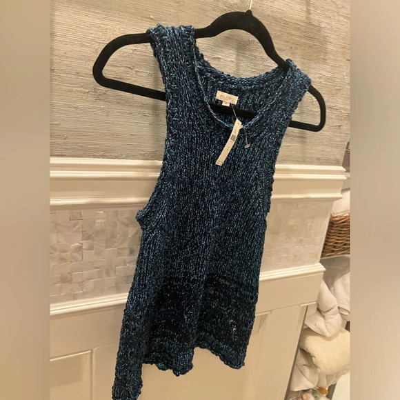 NWT new pilcro stitched sweater tank medium but fits like a small blue knit - Picture 8 of 17